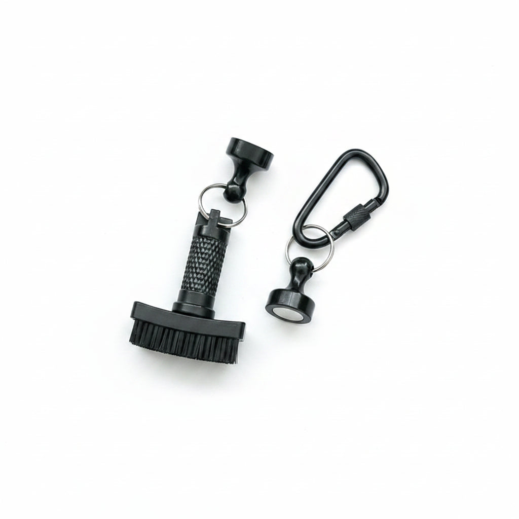 Golf Brush with Magnetic Clasp